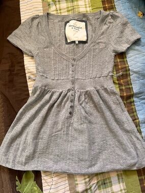 Abercrombie & Fitch Gray Knit Button Babydoll Top